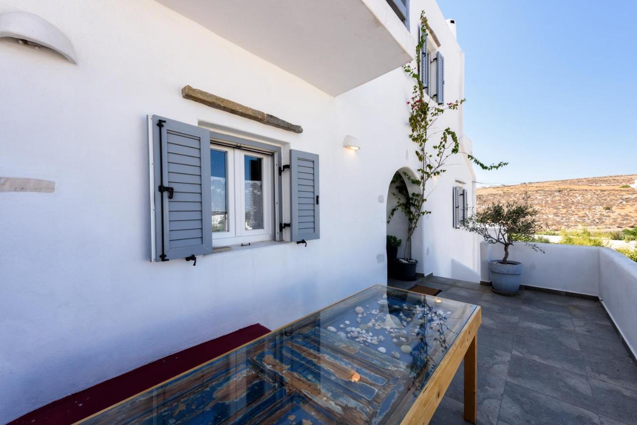 Hara'S Villa In Naousa , Paros Buitenkant foto