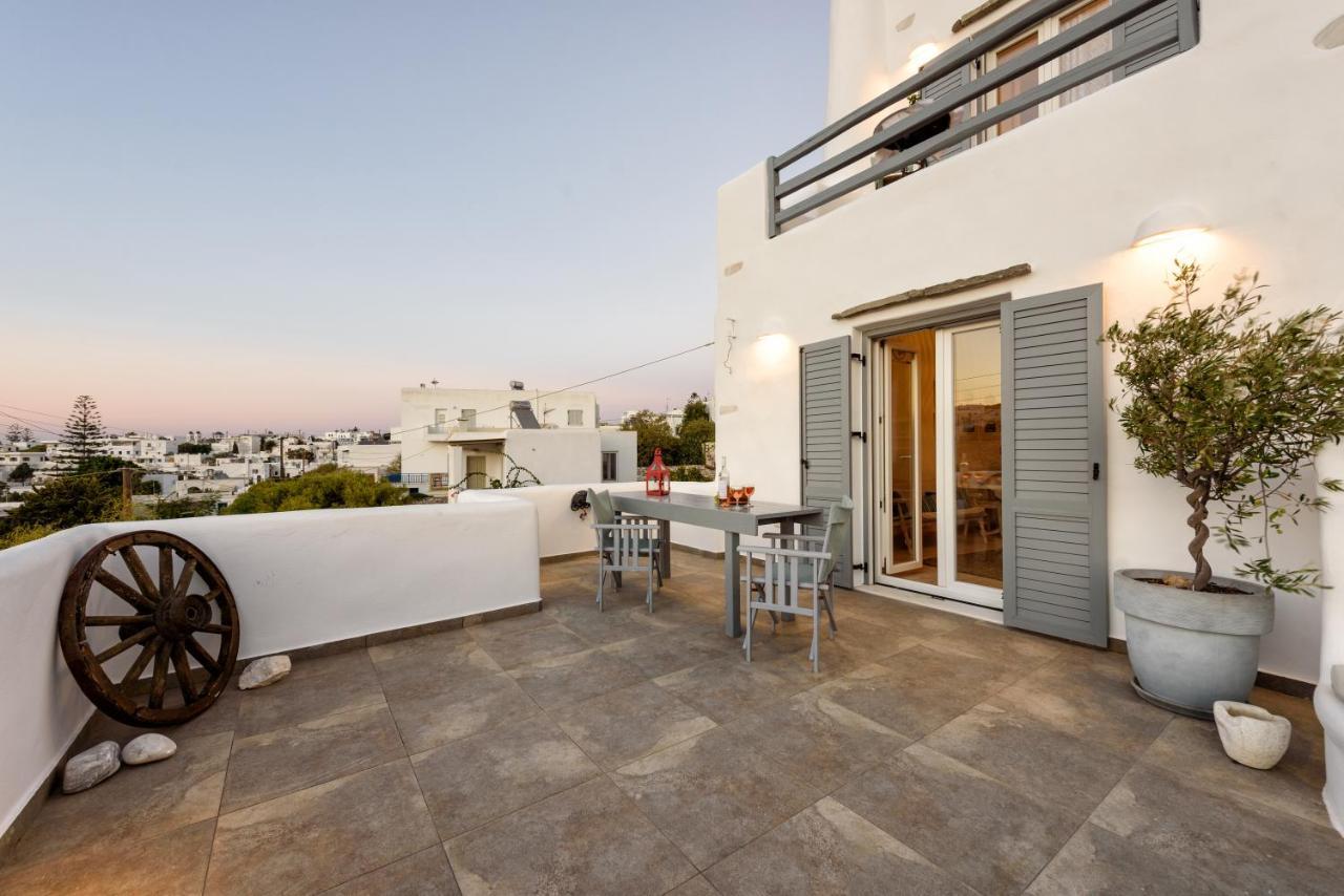 Hara'S Villa In Naousa , Paros Buitenkant foto