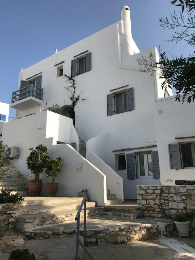 Hara'S Villa In Naousa , Paros Buitenkant foto
